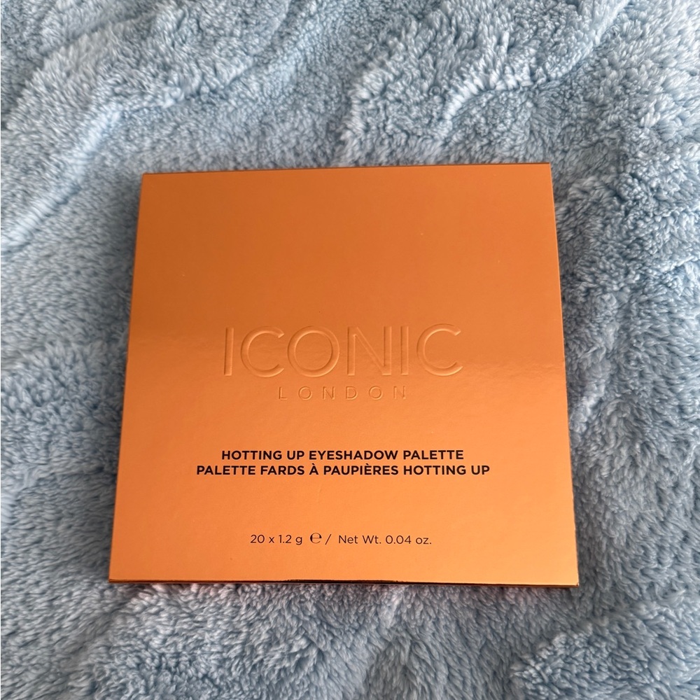 ICONIC LONDON Hotting Up Eyeshadow Palette NIB - Picture 2 of 7